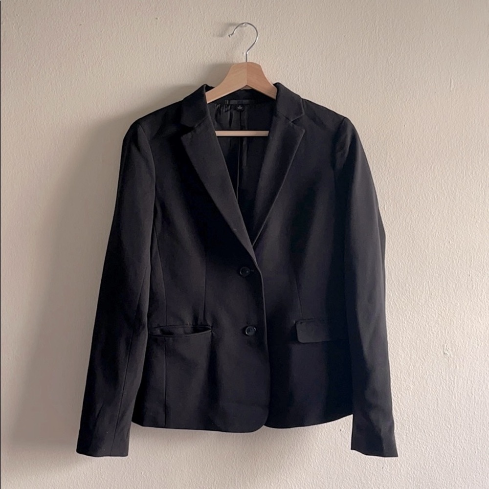 Comfy Black Blazer (shirt+pants sold separately)